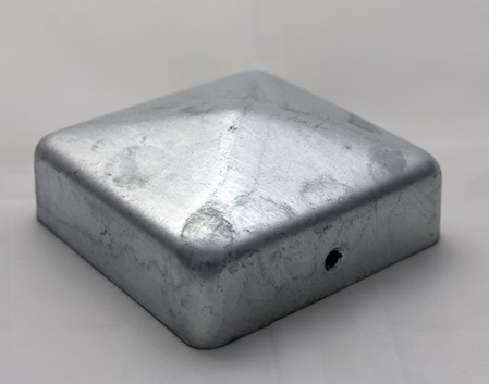 OSZLOP SAPKA 71 X 71 MM, PIRAMIS ALAKÚ